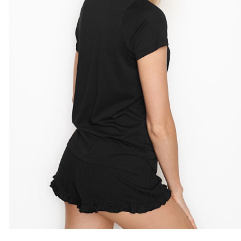 Black ruffle sleep short